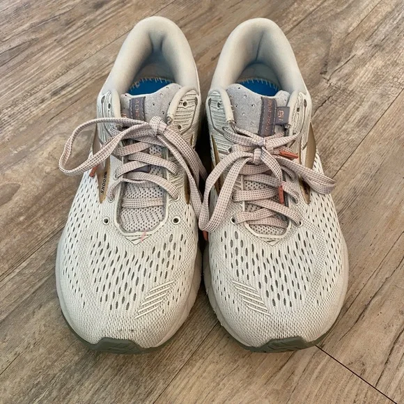 Brooks adrenaline running shoes - Picture 4 of 10